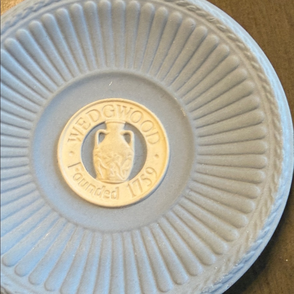 Wedgwood Mini plate - Picture 2 of 4